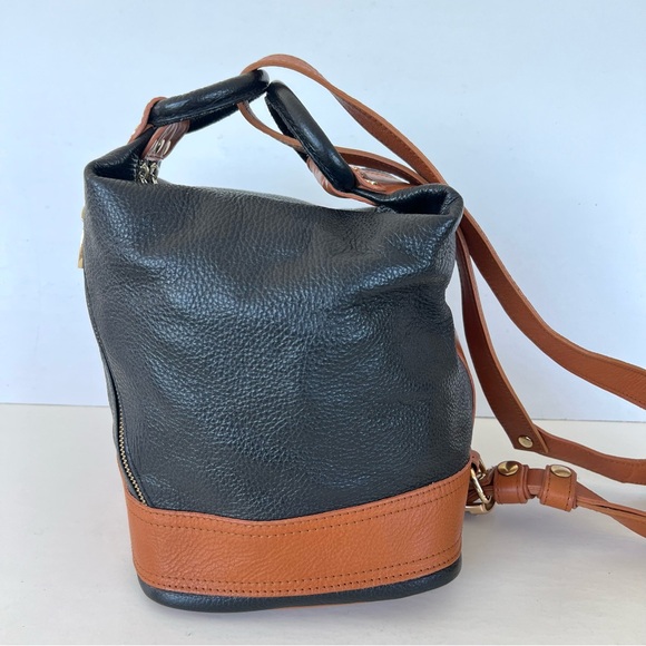 VALENTINA Carrano Black Tan Pebbled Leather Convertible Shoulder Sling Backpack - Picture 6 of 16